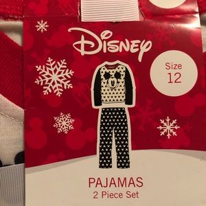 2 piece Mickey Mouse Pajama Set